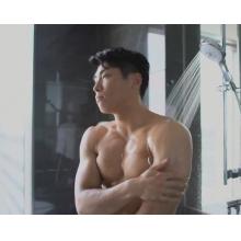 高端男模写真素材筋肉男神八云翔陈光 ONLYFANS新作浴室秘事（视频）