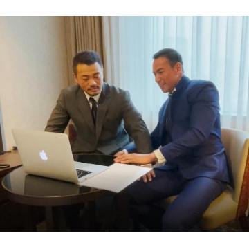 高端男模写真素材男模玄斗VS龍治之同事的西装诱惑（双人视频上下完整版）