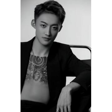 高端男模写真素材抖音纹身网红帅哥回不去的甜被专访（全J视频）
