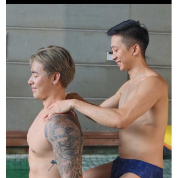 高端写真素材华裔网红tyler_wu合作加坡帅哥网红Titus之bathhouse（双人视频）